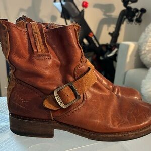 FRYE leather ankle boot